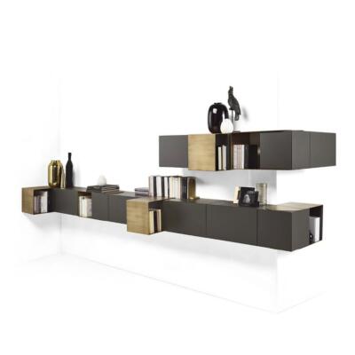 Partout Wall